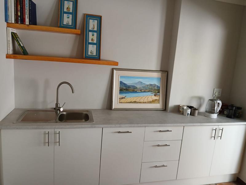 To Let 1 Bedroom Property for Rent in Paradyskloof Western Cape